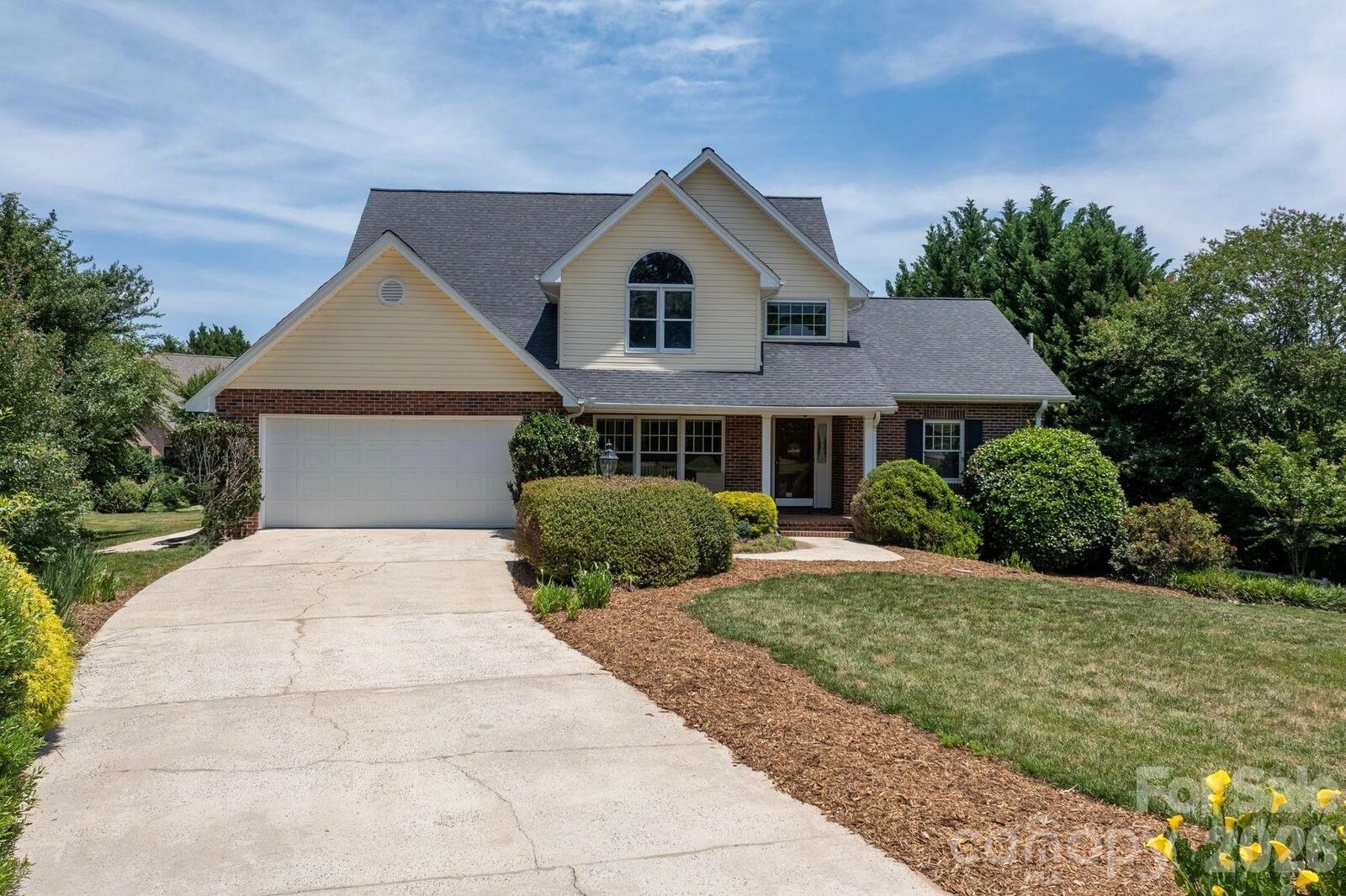 Property Photo: 610 40th Avenue Lane NW NC 28601