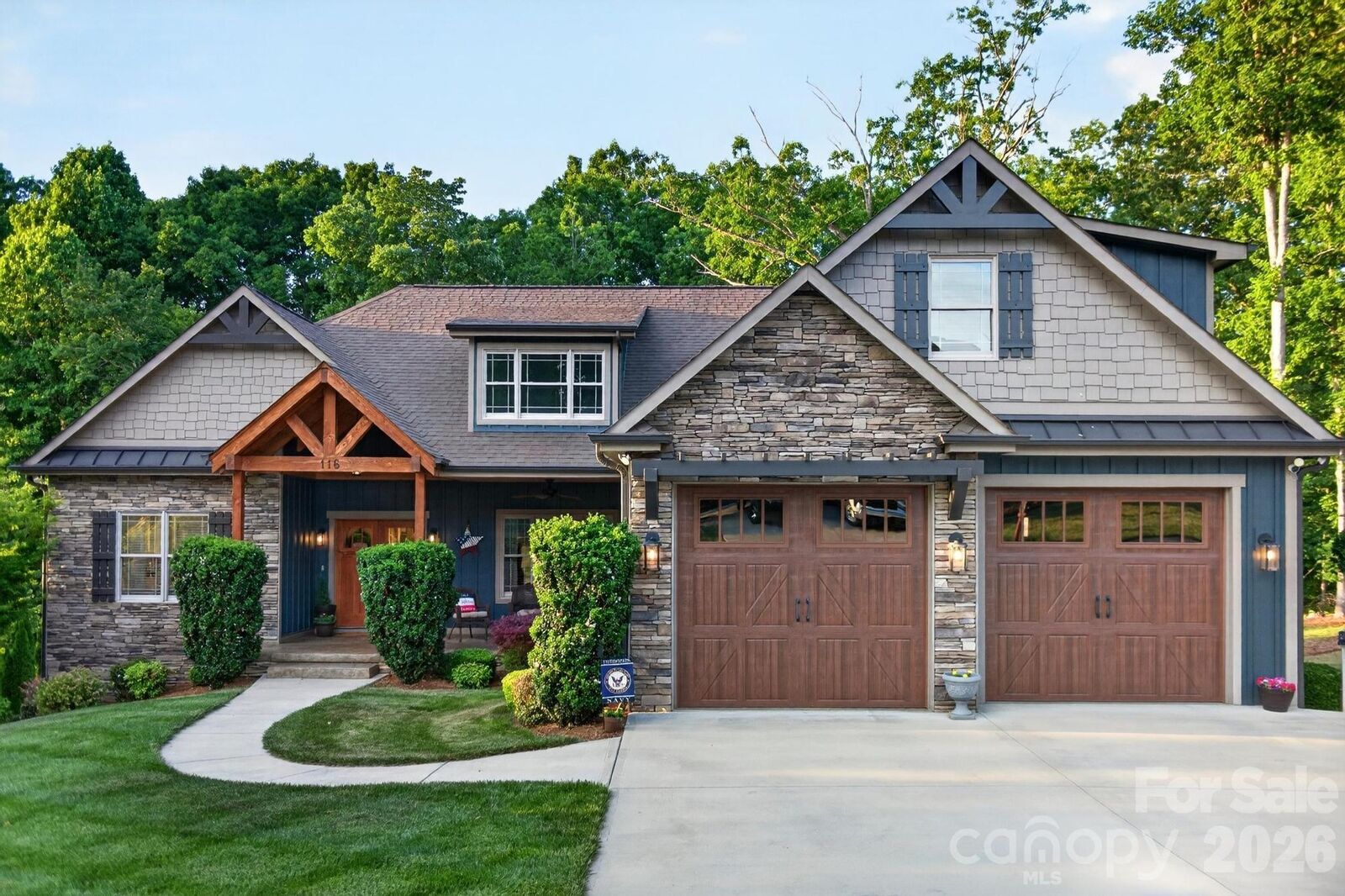 Property Photo: 116 Maplewood Court NC 28638