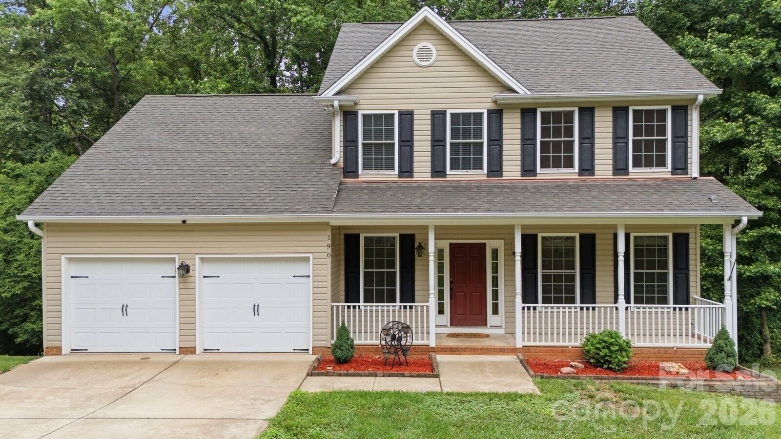 Property Photo: 190 Meadow Glen Drive NC 28166