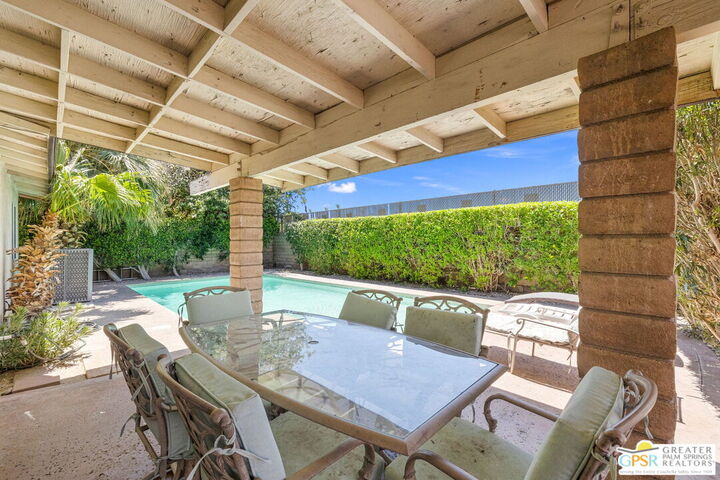 Property Photo: 44593 Roundtable St CA 92201