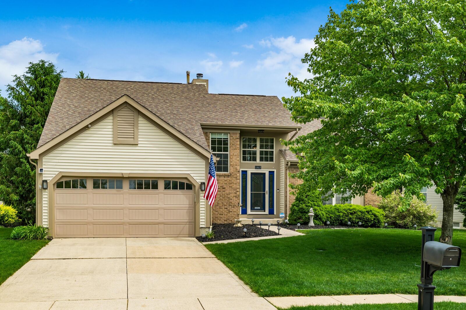 Property Photo:  1465 Cottonwood Drive  OH 43035 