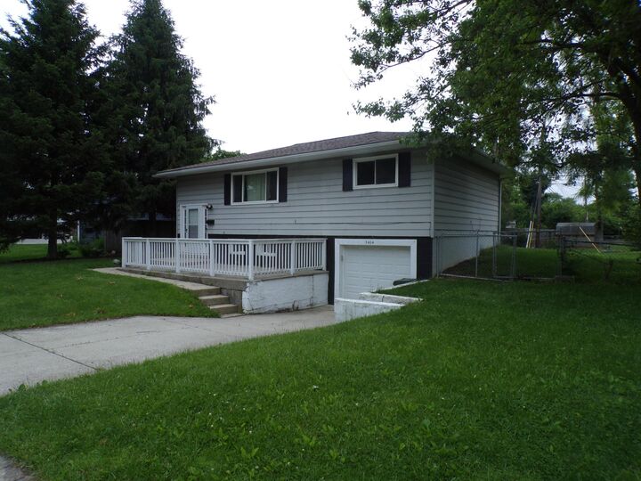 Property Photo:  3404 Elwood Drive  OH 43026 