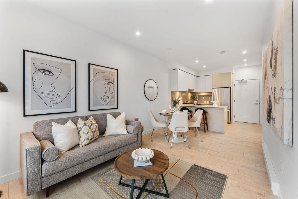 Property Photo:  13788 76 Avenue 114  BC V3W 3V9 
