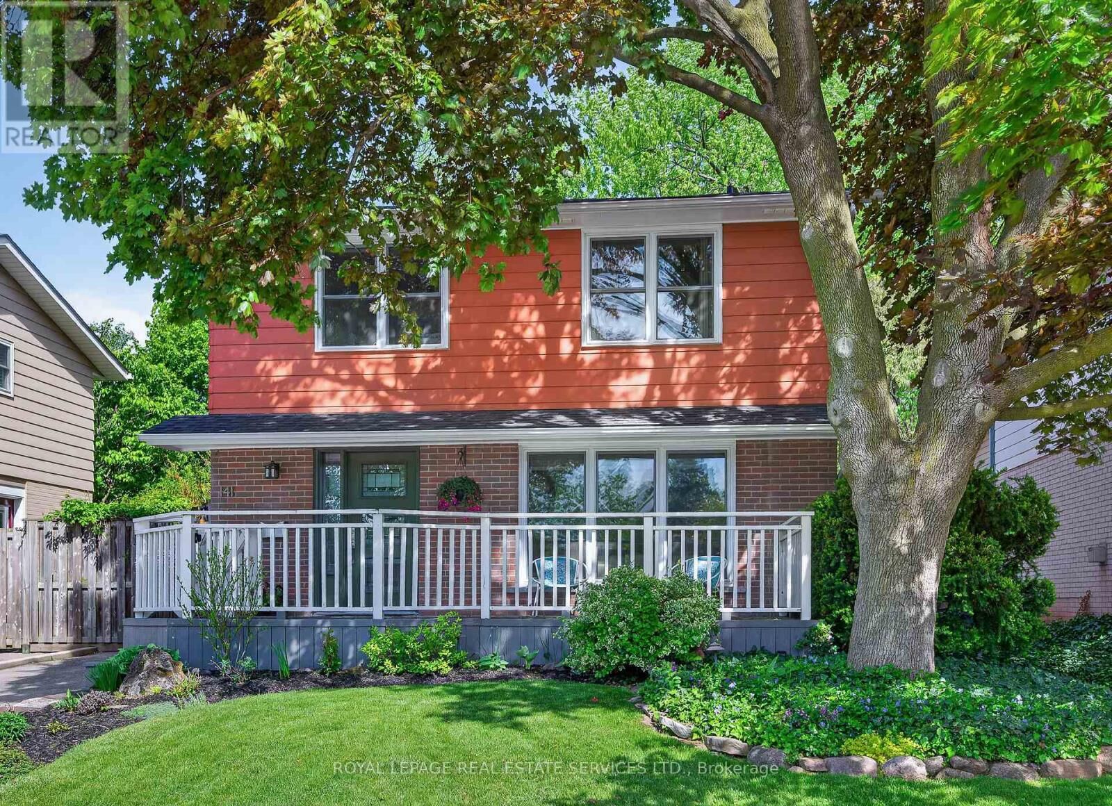 Property Photo: 141 Oakdale Drive ON L6H 1J4