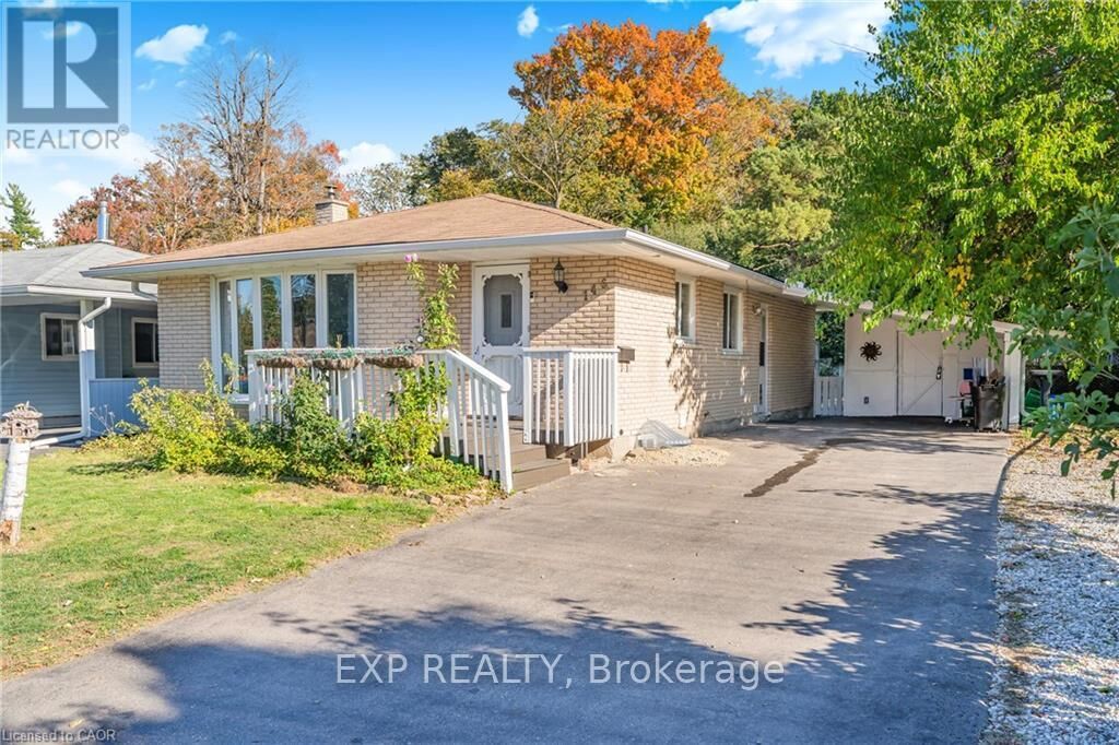 Property Photo:  146 Appalachian Crescent  ON N2E 1A4 