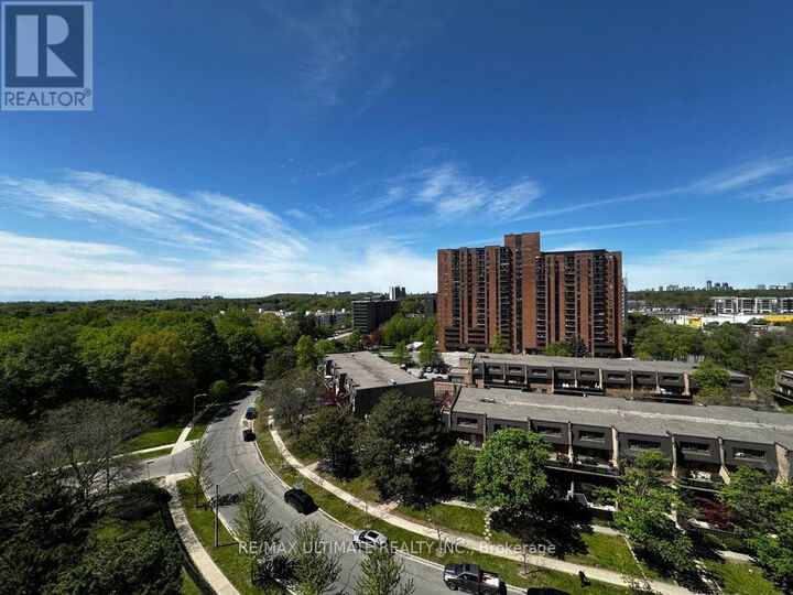 Property Photo:  121 Ling Road 1106  ON M1E 4Y2 