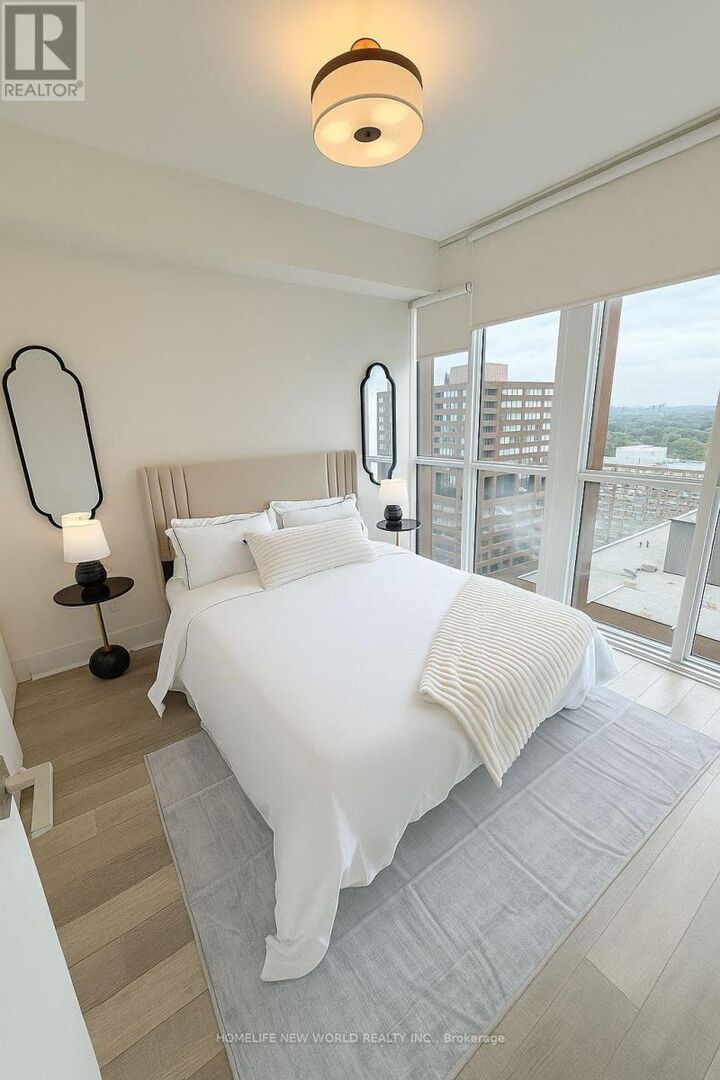 Property Photo:  32 Davenport Road 1907  ON M5R 0B5 