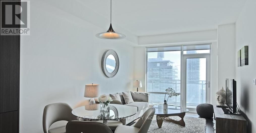 Property Photo:  21 Widmer Street 2910  ON M5V 0B8 