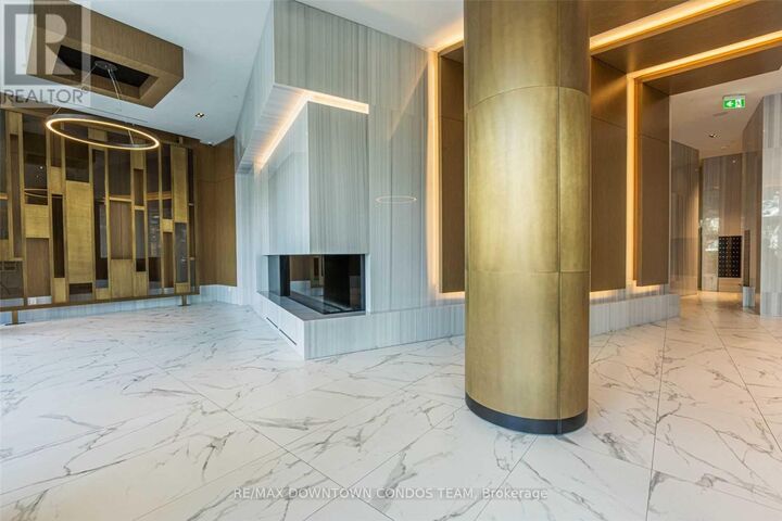 Property Photo:  15 Queens Quay East 511  ON M5E 0A4 