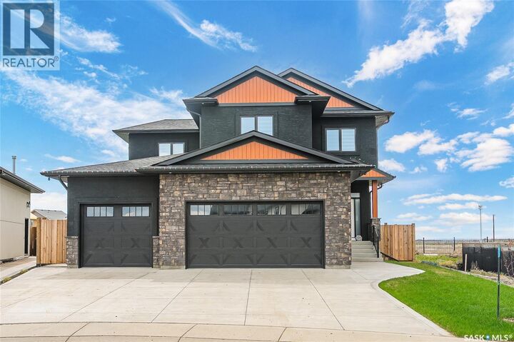 Property Photo:  862 Bentley Manor  SK S7L 6P4 