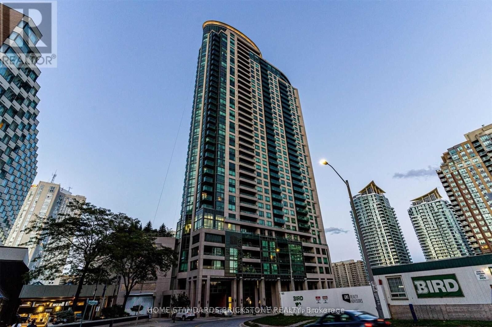 Property Photo:  208 Enfield Place 2905  ON L5B 0G8 