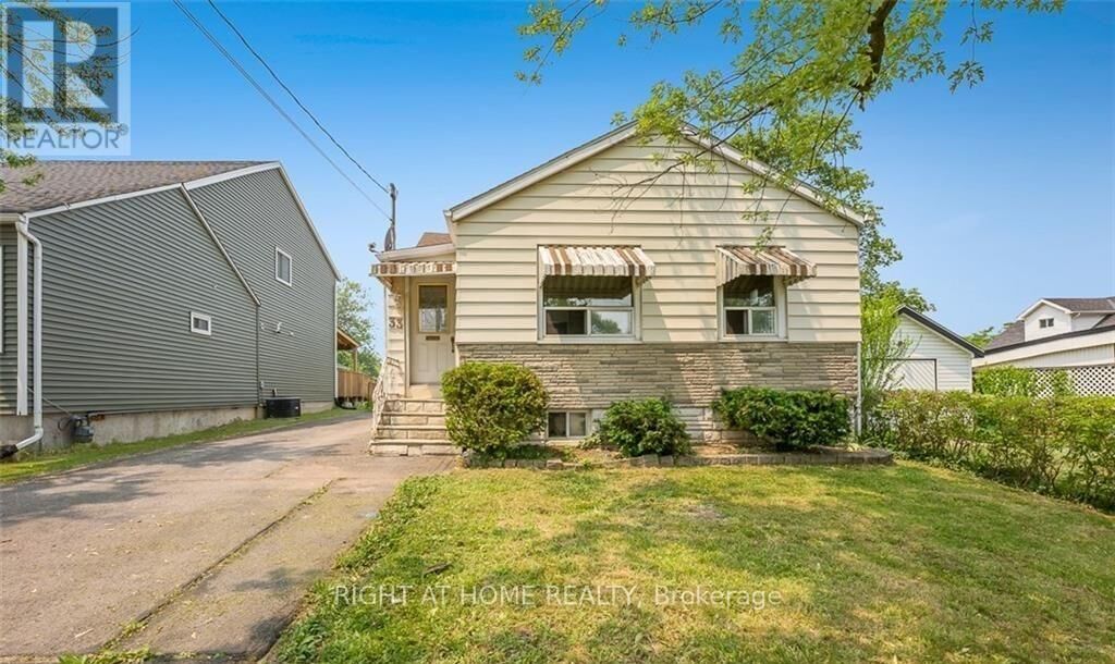 Property Photo:  33 Keele Street Upper  ON L2T 1M8 