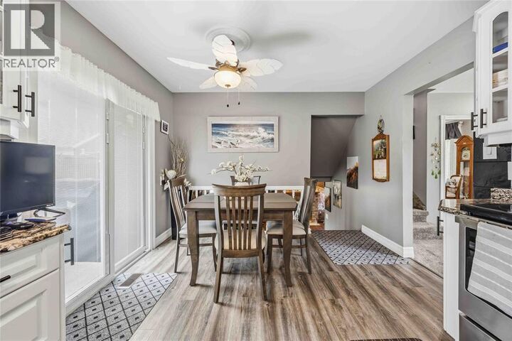 Property Photo:  819 Wellington Street  ON N7T 1J4 