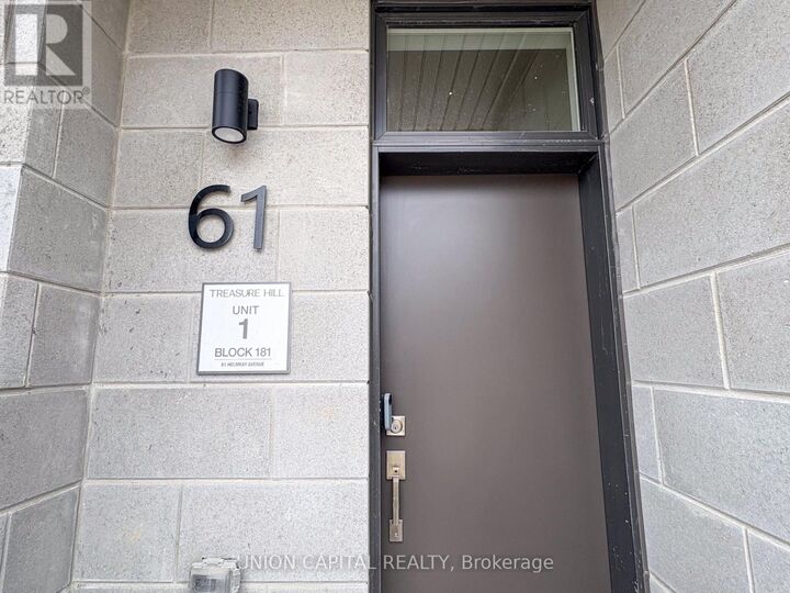 Property Photo:  61 Helmkay Avenue  ON L4E 3R4 