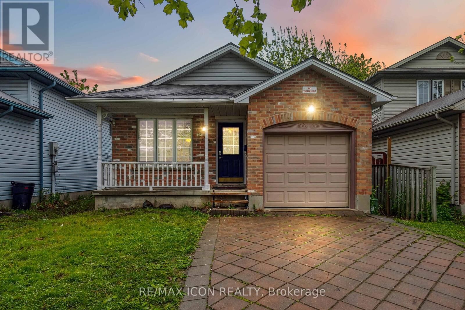 Property Photo:  238 Fleming Drive  ON N5V 4Y9 