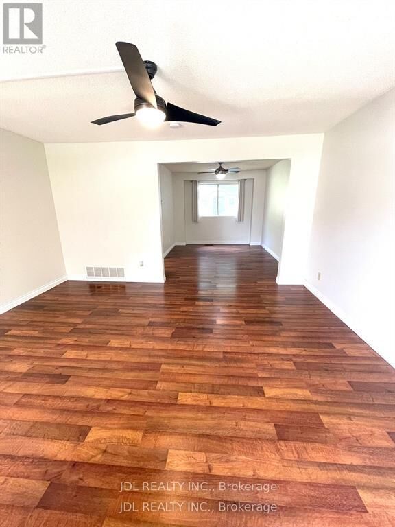 Property Photo:  1059 Easthill Court  ON L3Y 5V4 