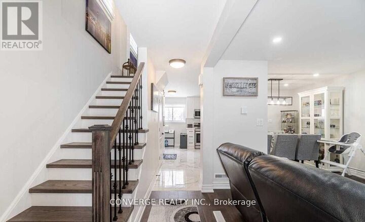 Property Photo:  39 Greenwood Crescent  ON L6S 1T2 