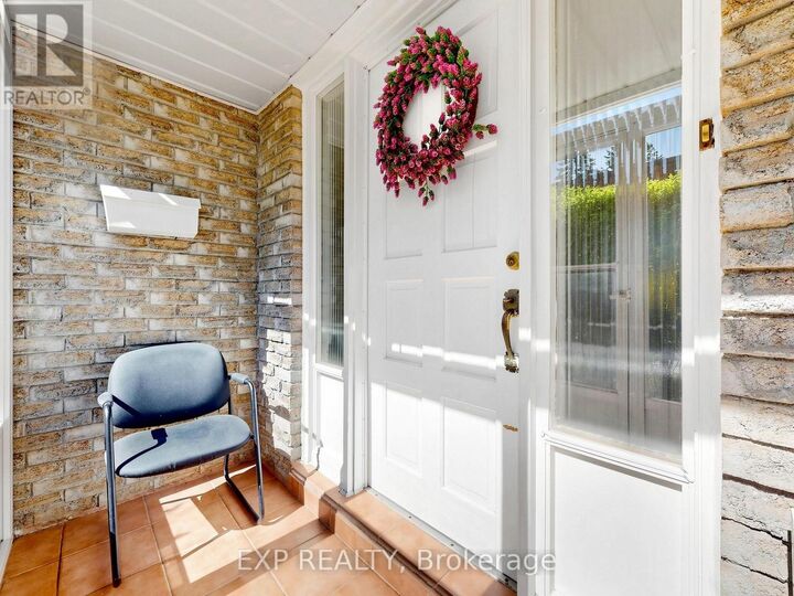 Property Photo:  653 Village Parkway 40  ON L3R 2R2 