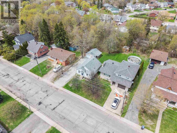 Property Photo:  59 Knox Ave  ON P6B 3X8 