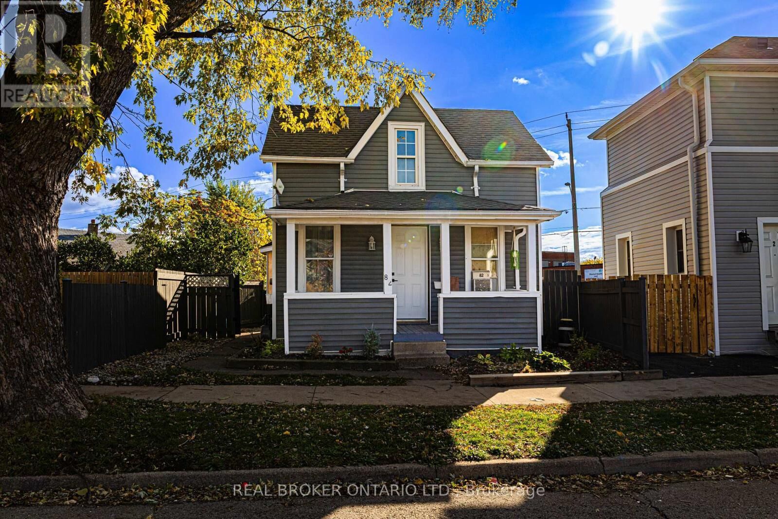 Property Photo:  82 Page Street  ON L2R 4A9 
