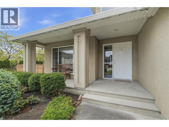 Property Photo: 445 Yates Road North 137 BC V1V 1Y4