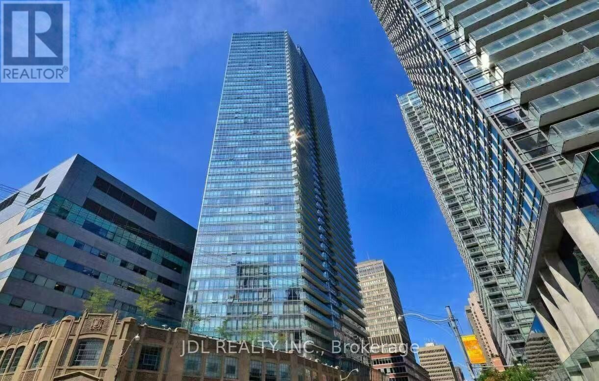 Property Photo:  832 Bay Street 3409  ON M5S 1Z6 