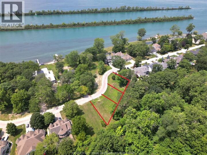 Property Photo:  257 Crystal Bay Drive  ON N9V 4A6 