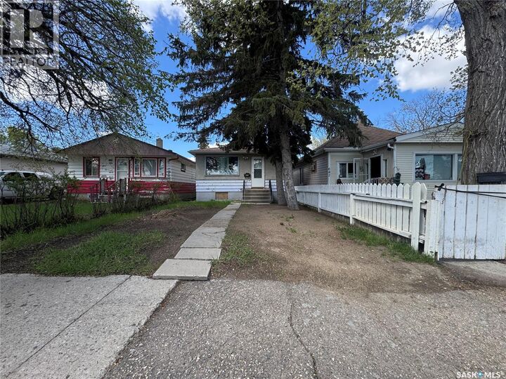 Property Photo:  646 Retallack Street  SK S4T 2G4 