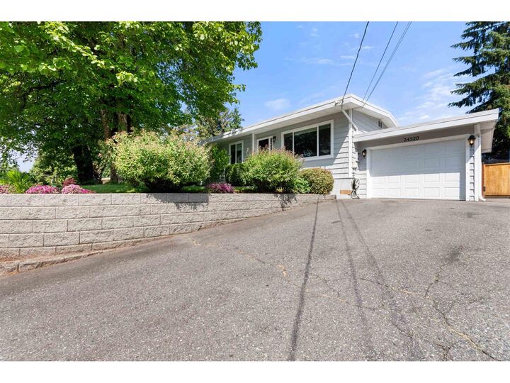 Property Photo:  34529 Ascott Avenue  BC V2S 4V6 