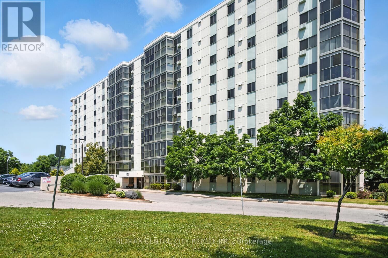 Property Photo: 127 Belmont Drive 809 ON N6J 4J7