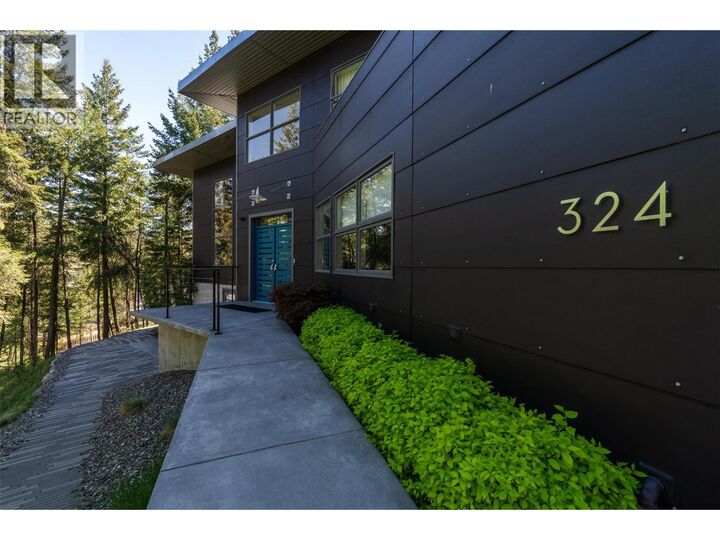 Property Photo: 324 Clifton Road BC V1V 1A5