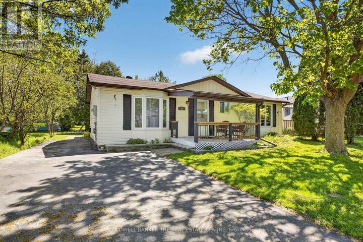 Property Photo: 24 Briar Wood Place ON L0L 1L0