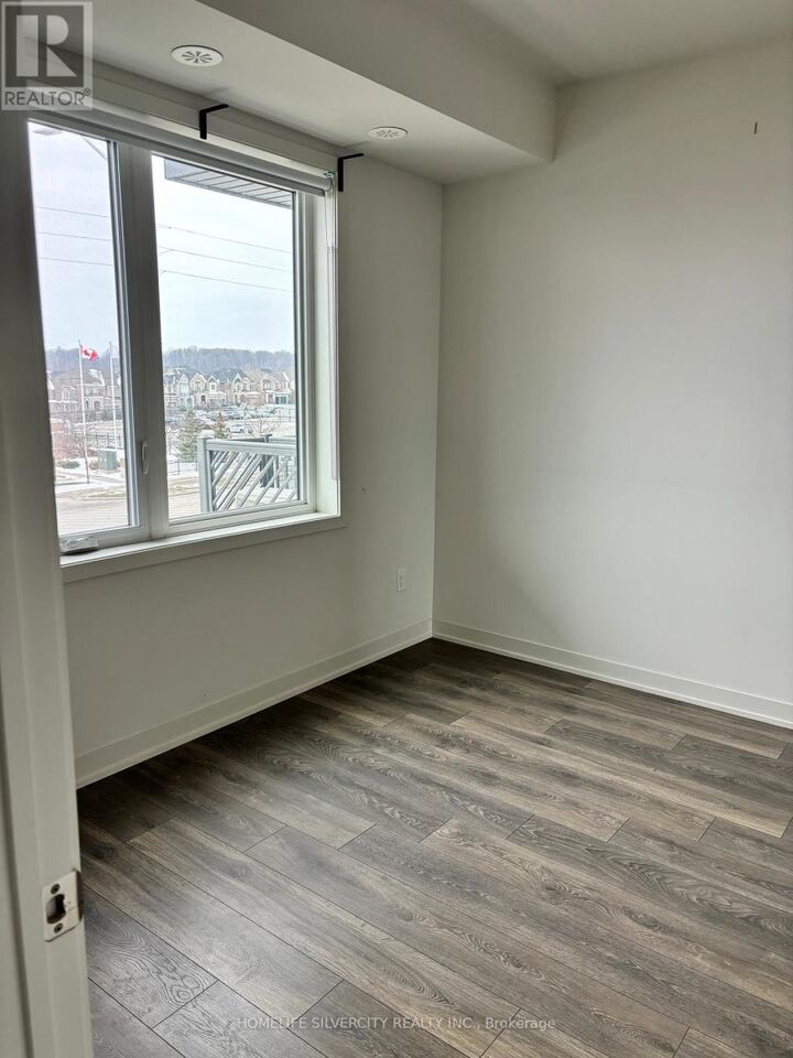 Property Photo: 62 Sky Harbour Drive 306 ON L6Y 6J2