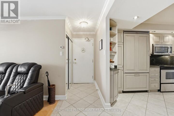 Property Photo:  160 George Street 1601  ON K1N 9M2 