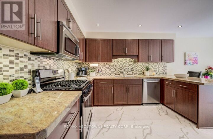 Property Photo: 1300 Old Bridle Path ON L6M 1A4