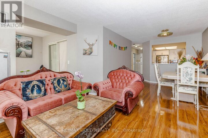 Property Photo:  325 Webb Drive Ph 201  ON L5B 3Z9 