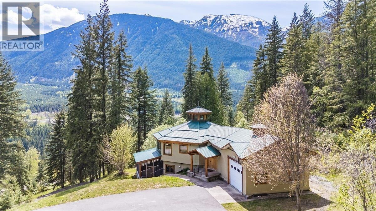 Property Photo: 1732 Zwicky Road BC V0G 1M0