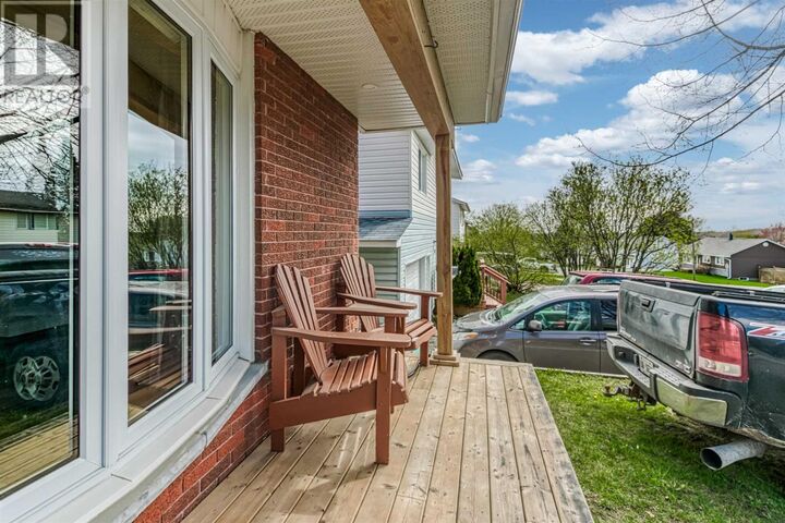 Property Photo:  59 Hirshhorn Ave  ON P5A 1P3 