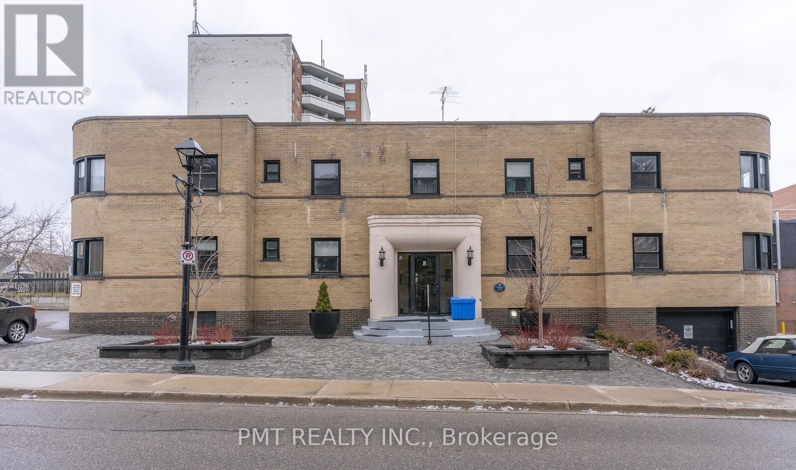 Property Photo: 8 Wellington Street West 4 ON L6Y 1K4