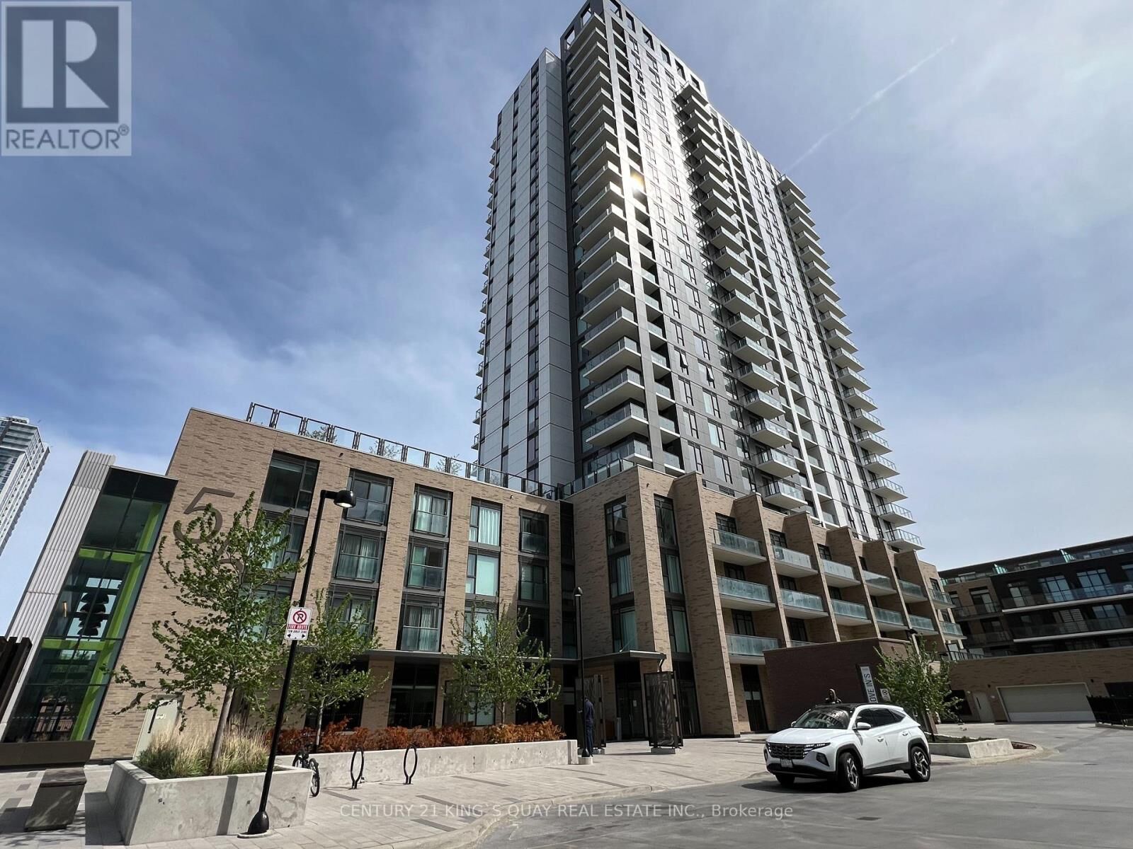Property Photo:  55 Duke Street West 1703  ON N2G 1A6 