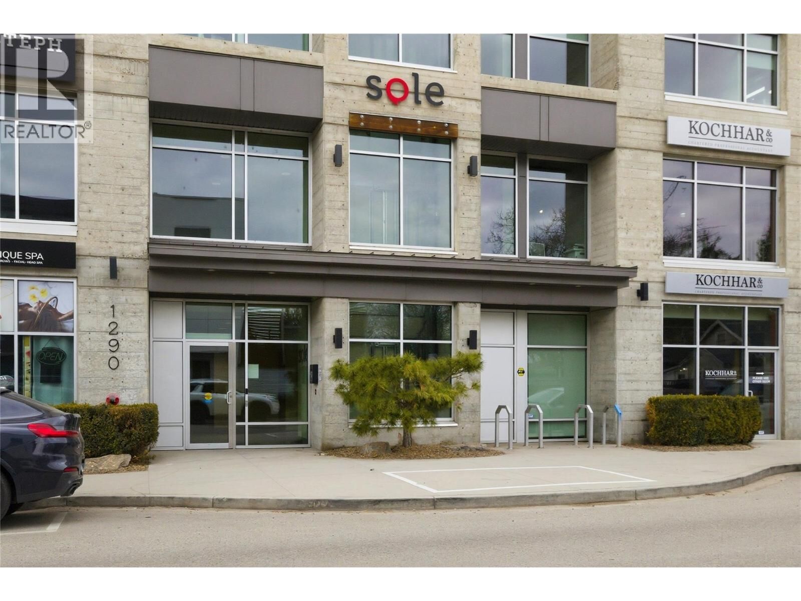 Property Photo:  1290 St. Paul Street 403  BC V1Y 2C9 