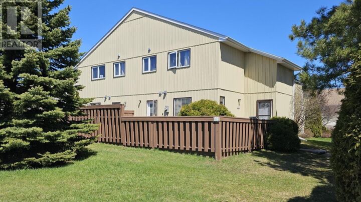 Property Photo:  39 602 Pasteur Rd  ON P7B 5W9 