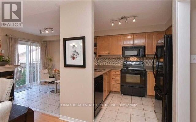Property Photo:  3806 Foxborough Trail  ON L5N 7T7 