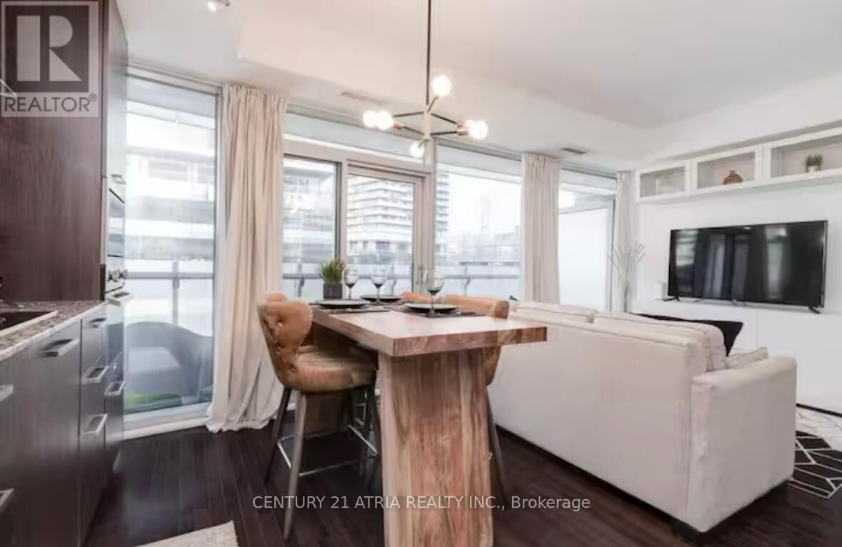 Property Photo:  14 York Street 512  ON M5J 0B1 
