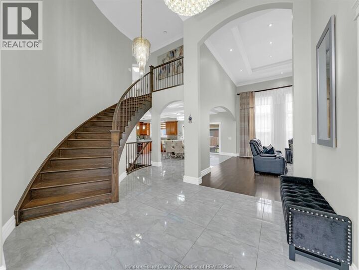 Property Photo: 31 Heathview Trail ON N8H 0C5