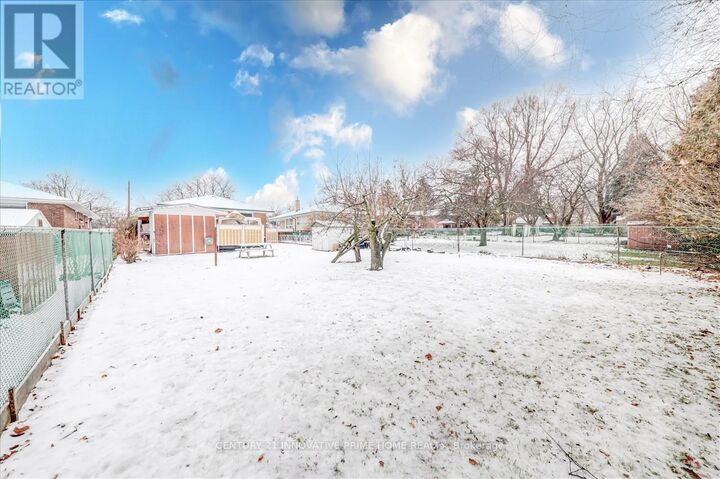Property Photo: 23 Neapolitan Drive Main ON M1P 4B2
