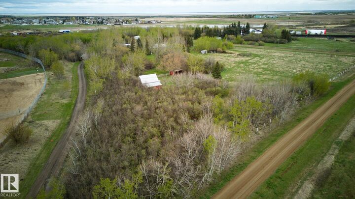 Property Photo:  4736 47 Street  AB T0B 4J0 