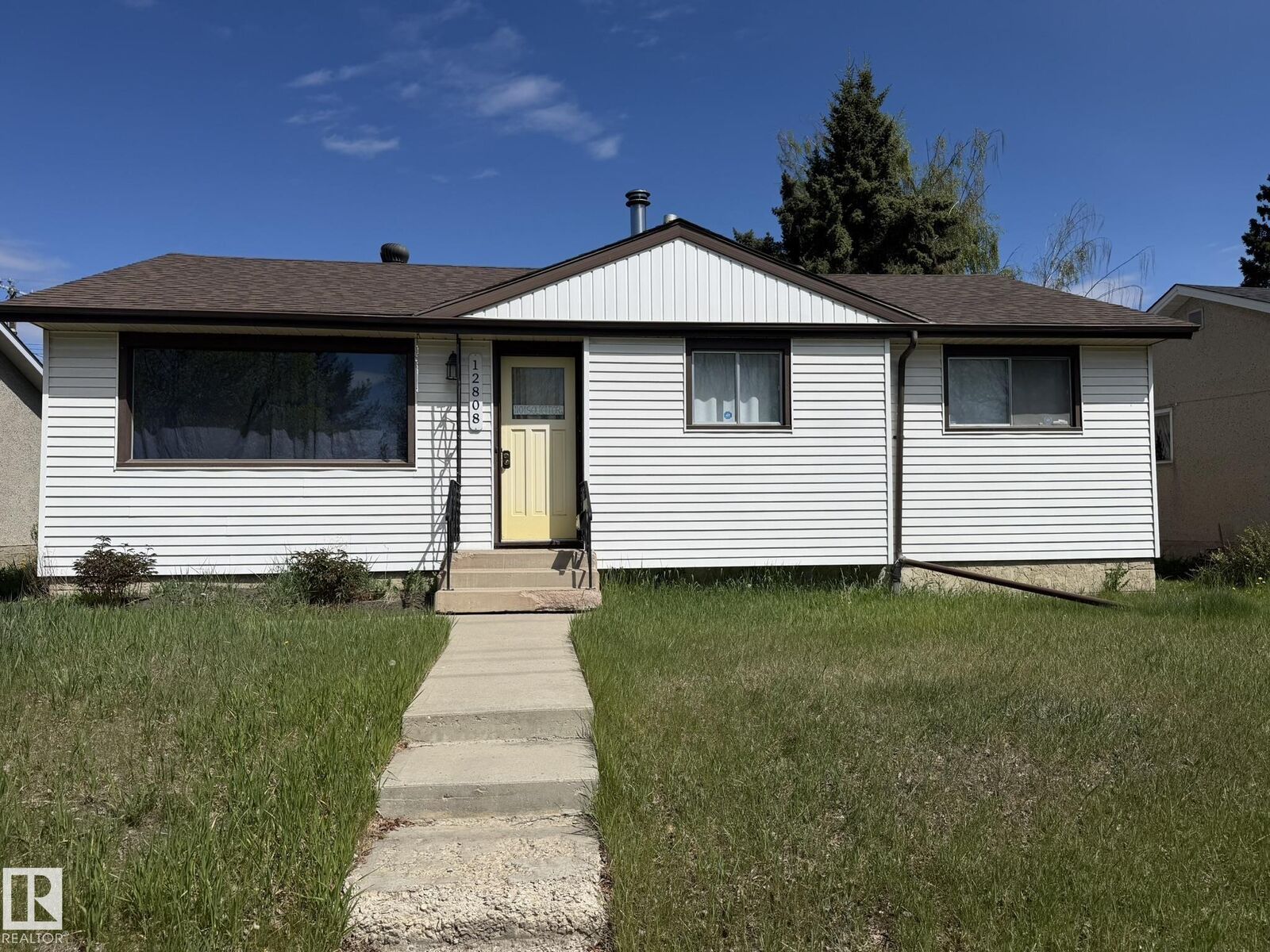 Property Photo:  12808 132 Avenue NW  AB T5L 3R1 
