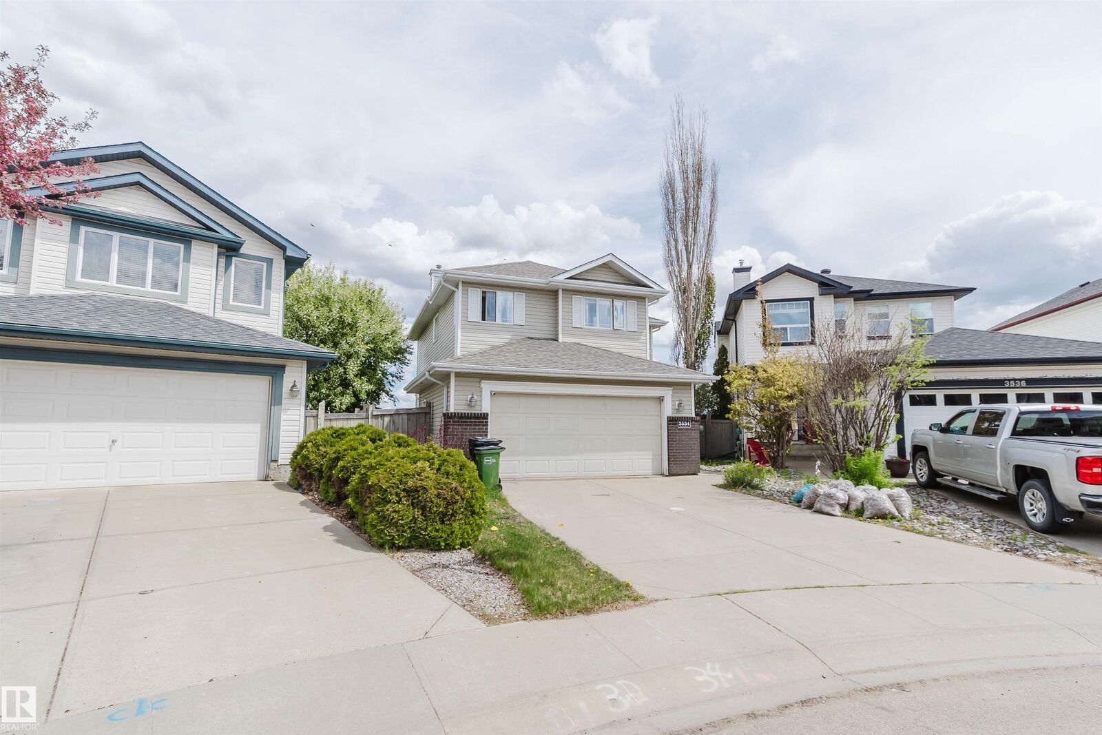 Property Photo:  3534 McLean Crescent SW  AB T6W 1M3 
