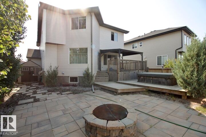 Property Photo:  98 Walters Place  AB T9E 0G3 